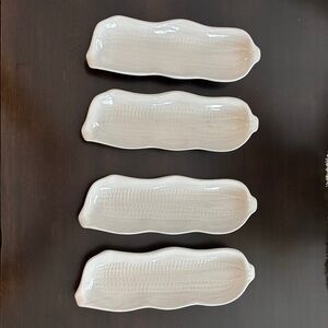 NIB Signature Housewares Set of 4 Corn Dishes
